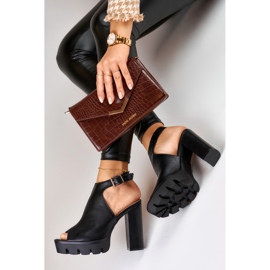 Bottes noires à talon ouvert 2