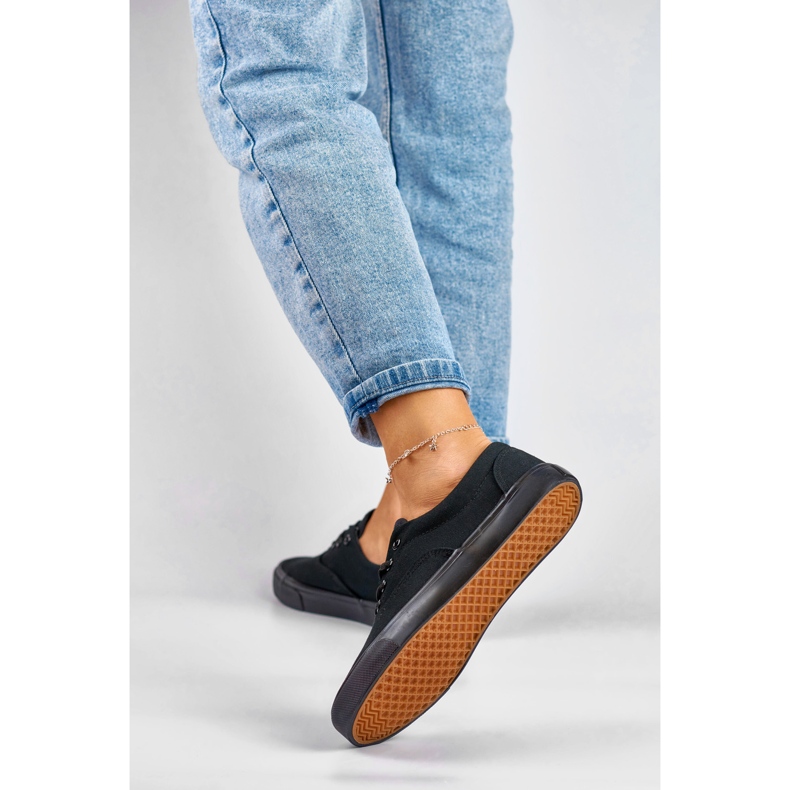 Baskets classiques pour femmes à semelle noire 2