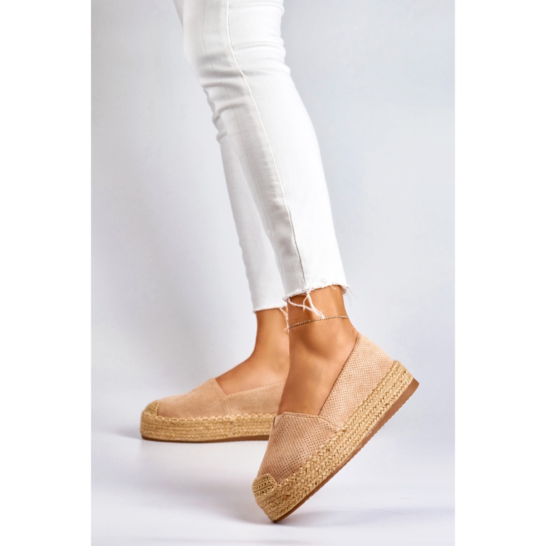 Espadrilles beiges pour femmes sur la plate-forme 2 Espadrilles beiges pour femmes sur la plate-forme 2