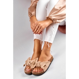 Chaussons pour femmes classiques en daim beige avec un nœud 4