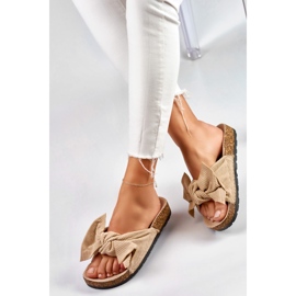 Chaussons pour femmes classiques en daim beige avec un nœud 2