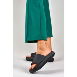 Pantoufles confortables pour femmes noires en mousse le noir 2