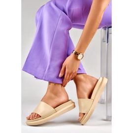 Pantoufles confortables pour femmes beiges classiques 3