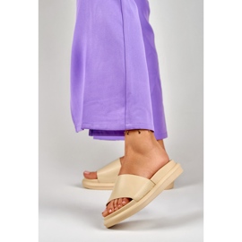 Pantoufles confortables pour femmes beiges classiques 5