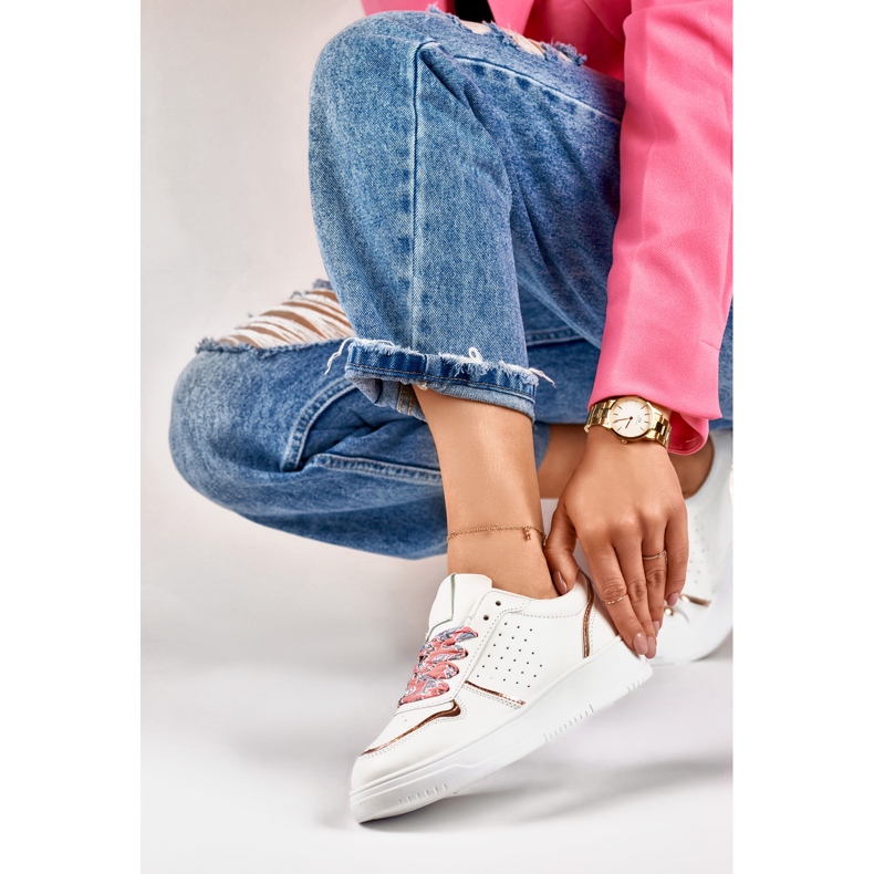 Baskets pour femmes avec lacets décoratifs remplaçables blanche 2