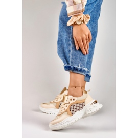 Baskets femme Valir beiges à la mode 2