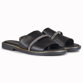 Élégantes pantoufles noires pour femmes avec une décoration 2