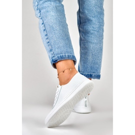 Baskets femme Bellis blanches ajourées 4
