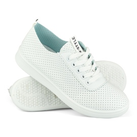 Baskets femme Bellis blanches ajourées 1