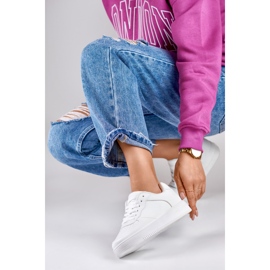 Baskets de sport blanches classiques avec une semelle blanche 3