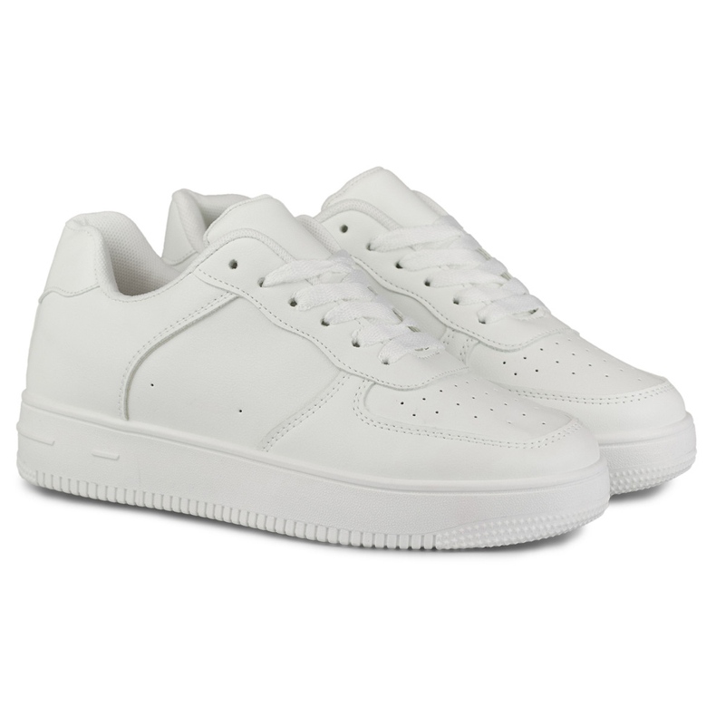 Baskets de sport blanches classiques avec une semelle blanche 2