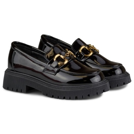 Mocassins pour femmes noirs laqués avec décoration 2