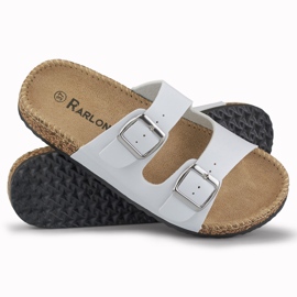 Chaussons blancs confortables pour femmes 1