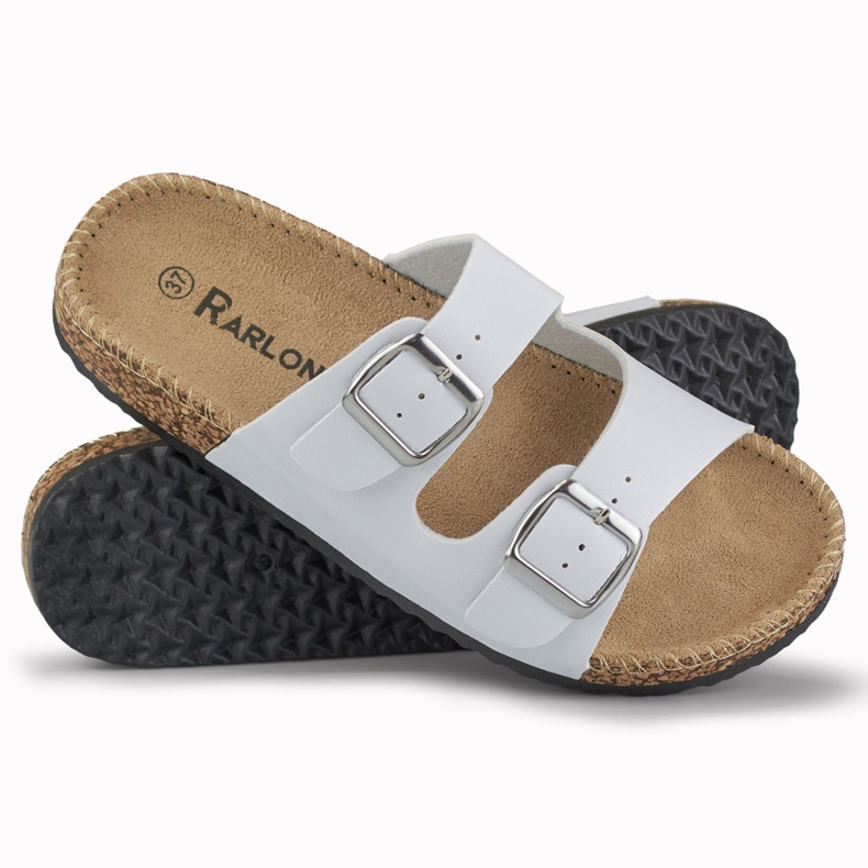 Chaussons blancs confortables pour femmes 1