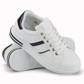 Baskets classiques pour femmes noires et blanches 1