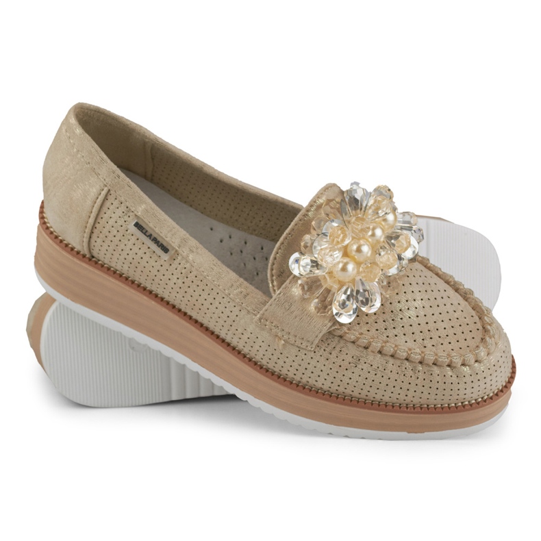 Chaussures ajourées sur la plate-forme avec une décoration beige 1