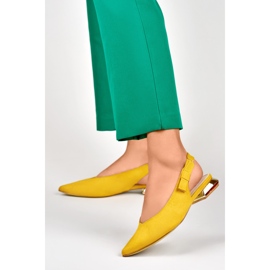 Escarpins femme à talon bas et élégant jaune 2