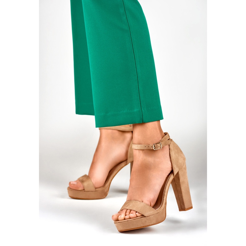 Sandales hautes beiges 2