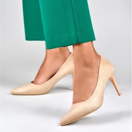 Talons hauts classiques en daim beige 6