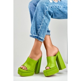 Claquettes vert citron à talons hauts d'Evelyn 1
