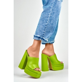 Claquettes vert citron à talons hauts d'Evelyn 3