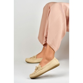 Mocassins confortables beiges à nœud 5