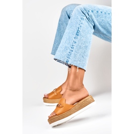 Chaussons femme orange à semelle compensée basse 2
