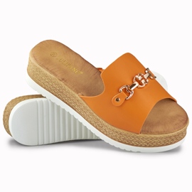 Chaussons femme orange à semelle compensée basse 1