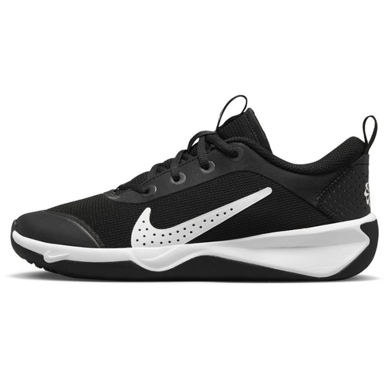 Chaussures Nike Omni Multi-Court Jr. DM9027 002 noir 1
