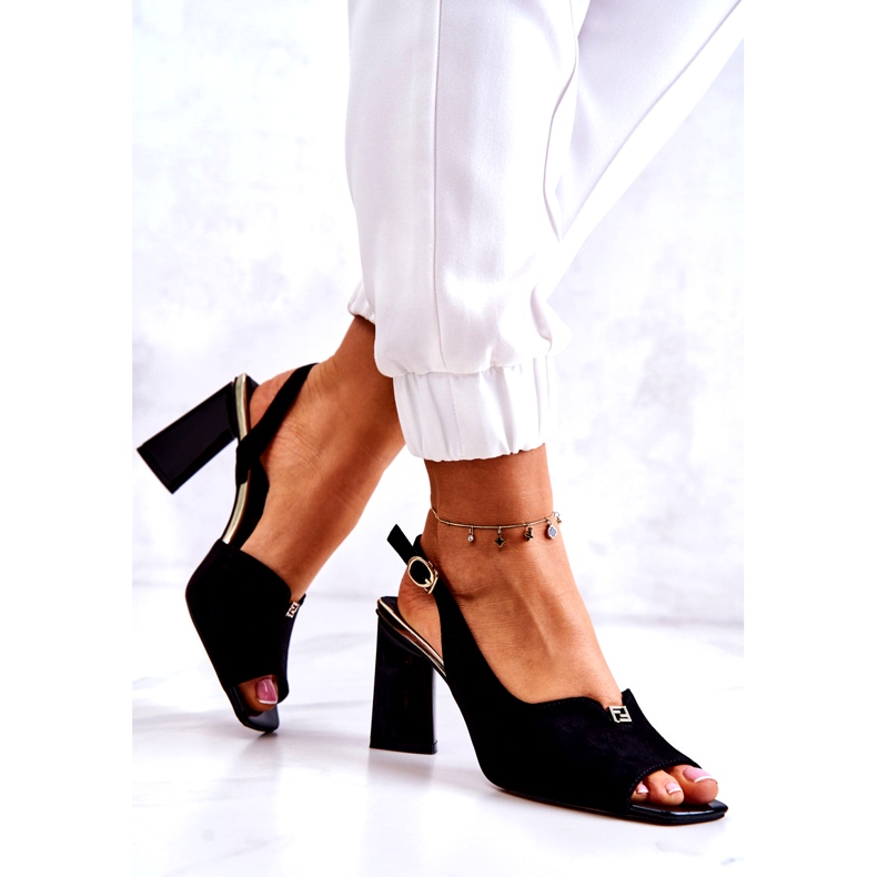 S. BARSKI Sandales en daim des femmes sur le post avec un ornement noir le noir 2