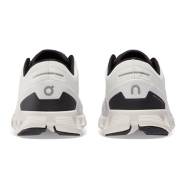 On Running Chaussures De Running Cloud X 3 M 6098706 blanche 5