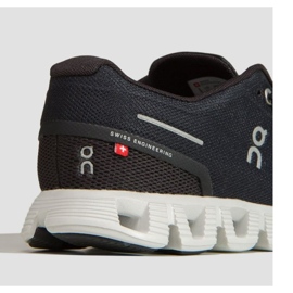 On Running Sur les chaussures de course Cloud 5 5998919 le noir 6