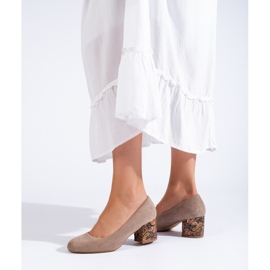 SHELOVET Escarpins à petit talon en daim beige Sheovet 2