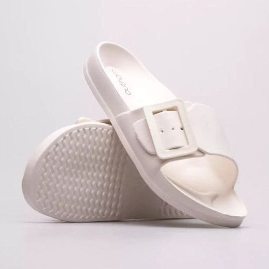 Chaussons Outhorn W OTHSS23FFLIF055-11S beige 1