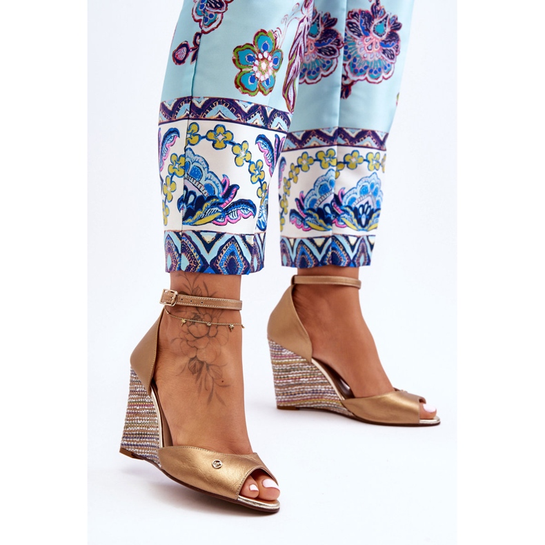 Sandales compensées en cuir Laura Messi 2603/784 Or doré 1