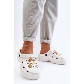 Claquettes En Mousse Pour Femme Crocs Avec Décorations Blanc Marlett blanche 2