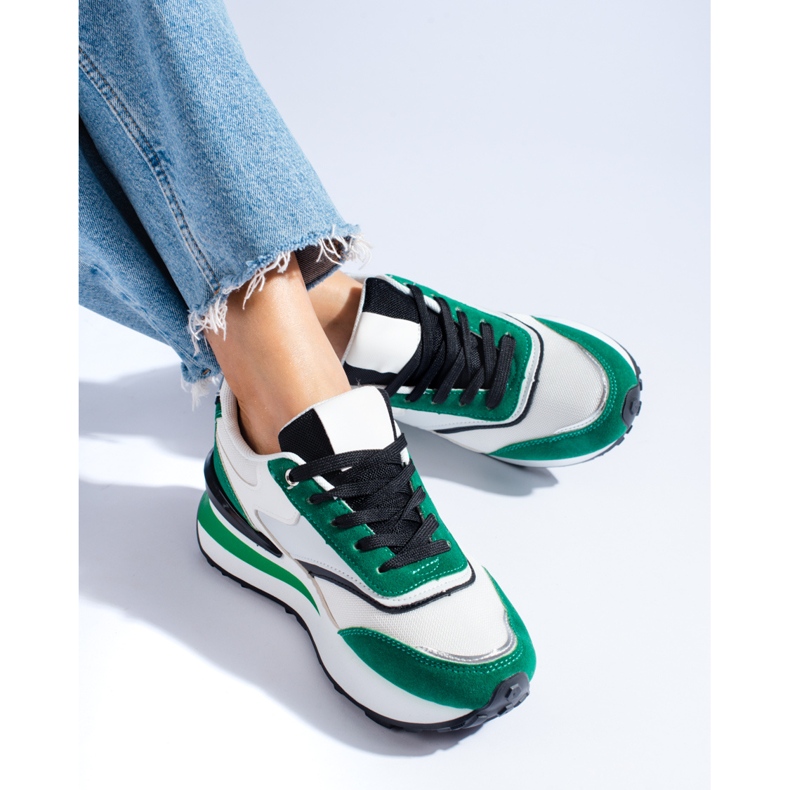 Baskets blanches et vertes pour femmes sur la plateforme Shelovet 1