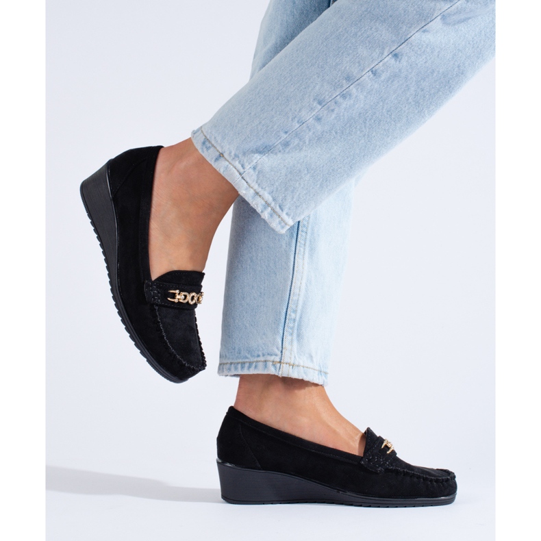 Chaussures compensées en daim noir de Shelovet le noir 1