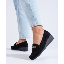 Chaussures compensées en daim noir de Shelovet le noir 3