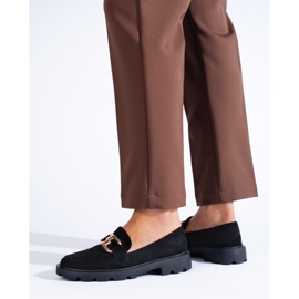 Bottes en daim noir avec une chaîne de Shelovet le noir 2