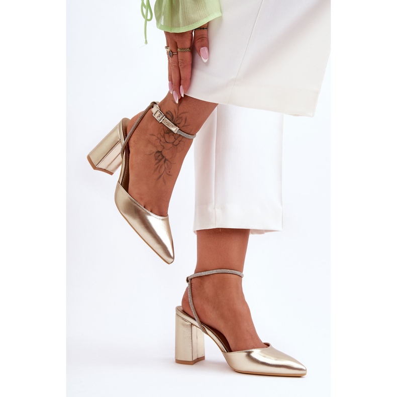 Escarpins En Cuir Avec Une Bride Décorative Golden Lirosa d'or 1