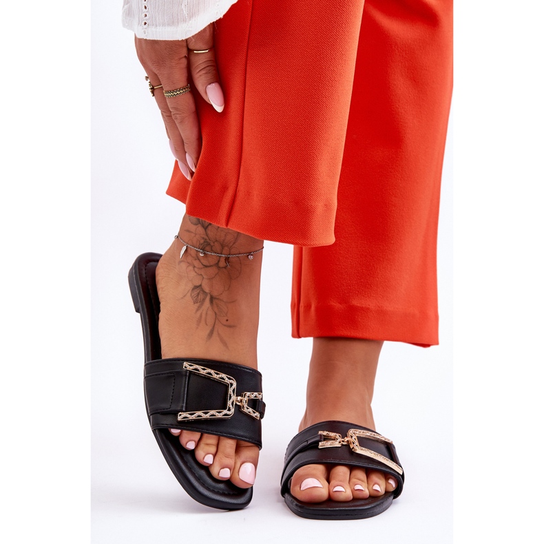 Pantoufles classiques noires à ornements impressionnants pour femmes 1