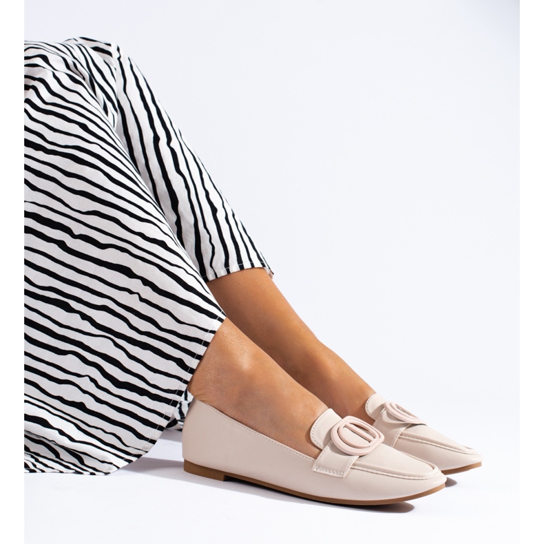 Mocassins beiges Shelovet pour femmes élégantes 2