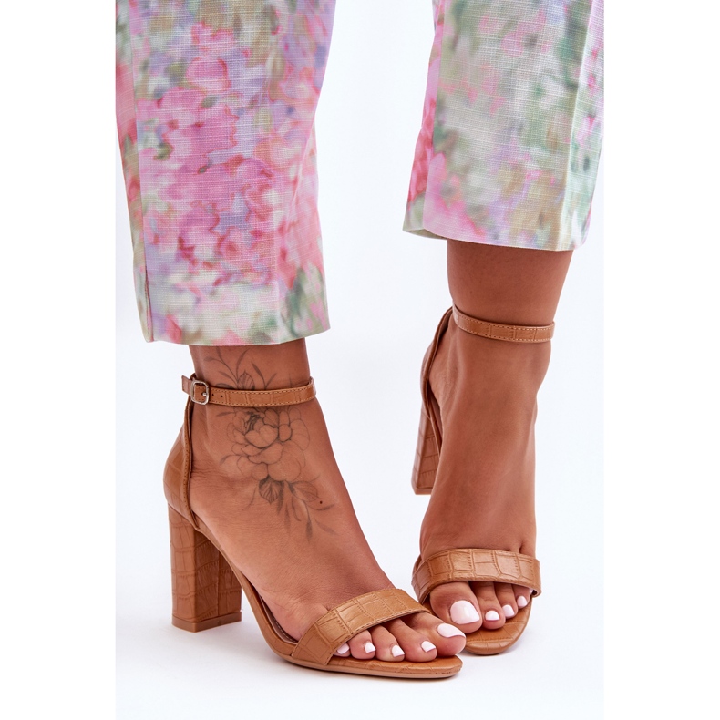 Sandales On A Pole Motif Serpent Marron Hacia brun 1