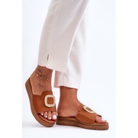 Pantoufles à plateforme Denicia marron pour femmes avec décoration brun 1