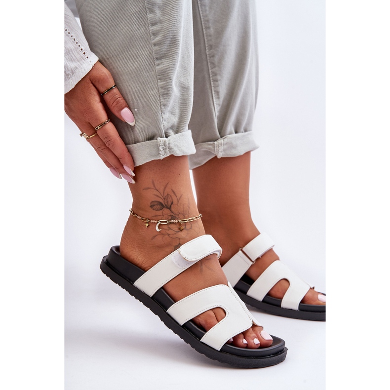 Chaussons Femme Classiques En Cuir Avec Velcro Blanc Amedon 2