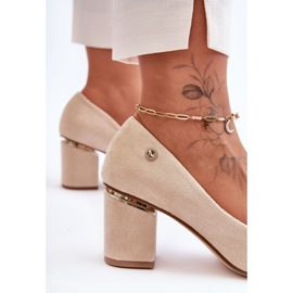 Escarpins à talons hauts en daim classique avec embellissement Derren beige clair 3