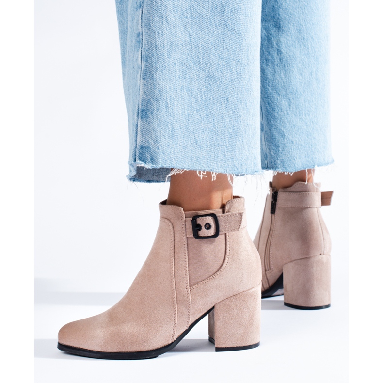 Bottines Chelsea beiges en daim pour femmes sur le poteau Shelovet 1