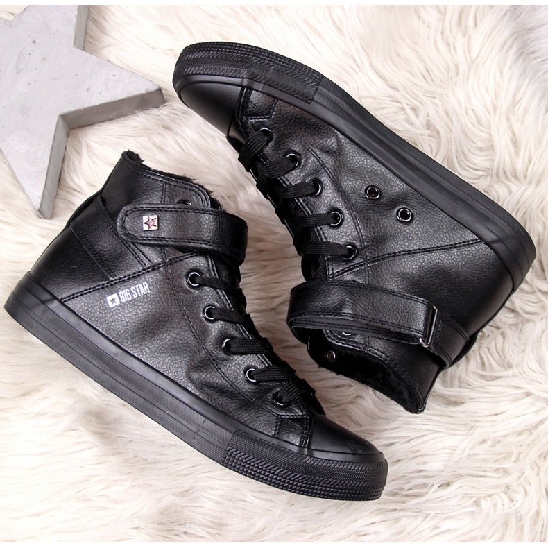Baskets isolées noires Big Star V274542F 1