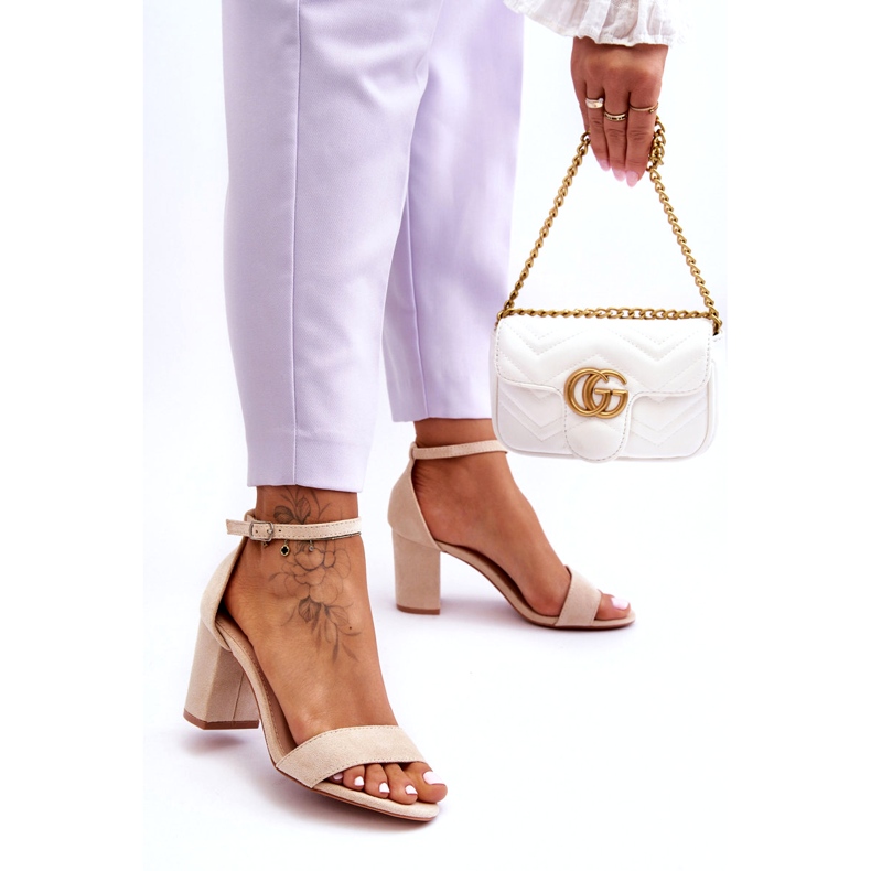 Sandales beige éco-éco-électriques des femmes 2